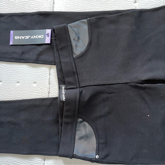 DKNY Jeans Ladies' Mid-Rise Ponte Pant Pull on Silhouette XS/ECH - Picture 13 of 13